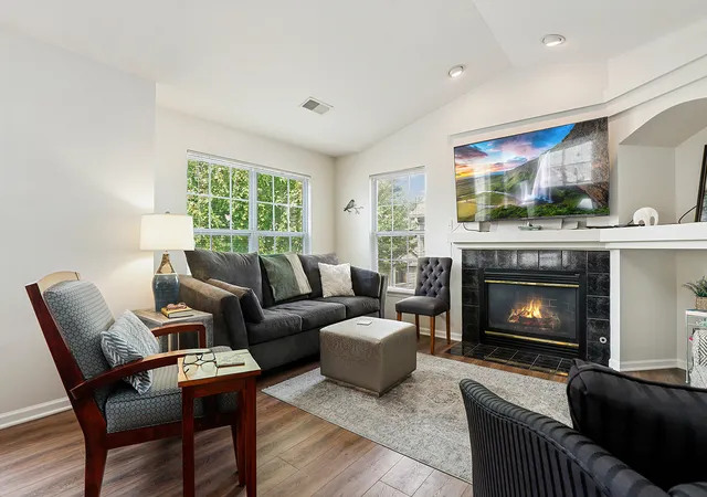 Photo 3 of Condo for sale at 2191 Vanderbilt Dr #2191, Geneva, IL 60134 | MLS# 12772669 | Listing updated on 2026-10-07