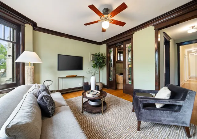 Listing Photo 4 - Condo for sale in building located at 711 Washington Blvd, Oak Park, IL 60302 - Unit #2E