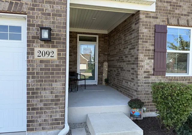 Photo 2 of Single family home for sale at 2092 Traemore Ln, New Lenox, IL 60451 | MLS# 12772676 | Listing updated on 2026-10-02