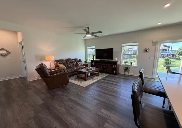 Photo 3 of Single family home for sale at 2092 Traemore Ln, New Lenox, IL 60451 | MLS# 12772676 | Listing updated on 2026-10-08