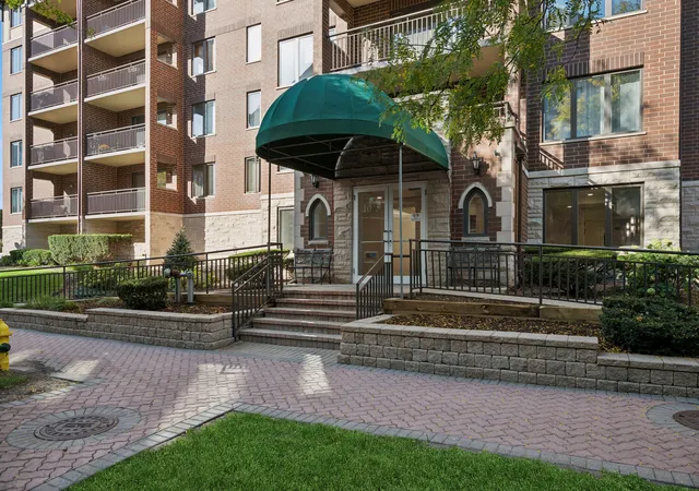 Photo 1 of Condo for sale at 10 S Wille St #309, Mount Prospect, IL 60056 | MLS# 12772684 | Listing updated on 2026-10-22
