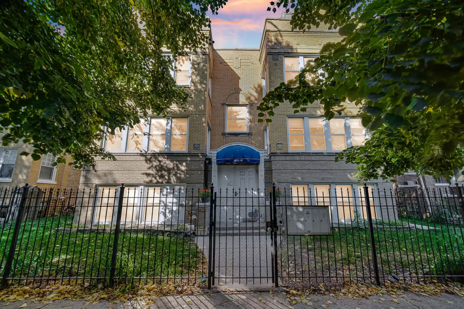 Listing Photo 2 - Condo for sale in 4112 W George St located at 4112 W George St, Chicago, IL 60641 - Unit #2W
