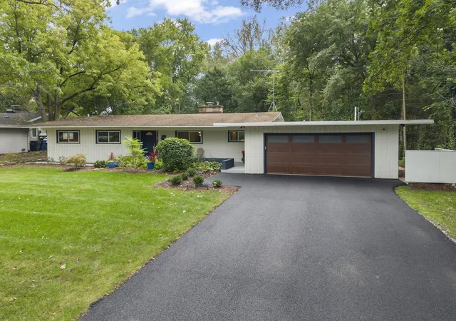 Photo 2 of Single family home for sale at 60 Golden Larch Ct, Naperville, IL 60540 | MLS# 12772717 | Listing updated on 2026-10-08