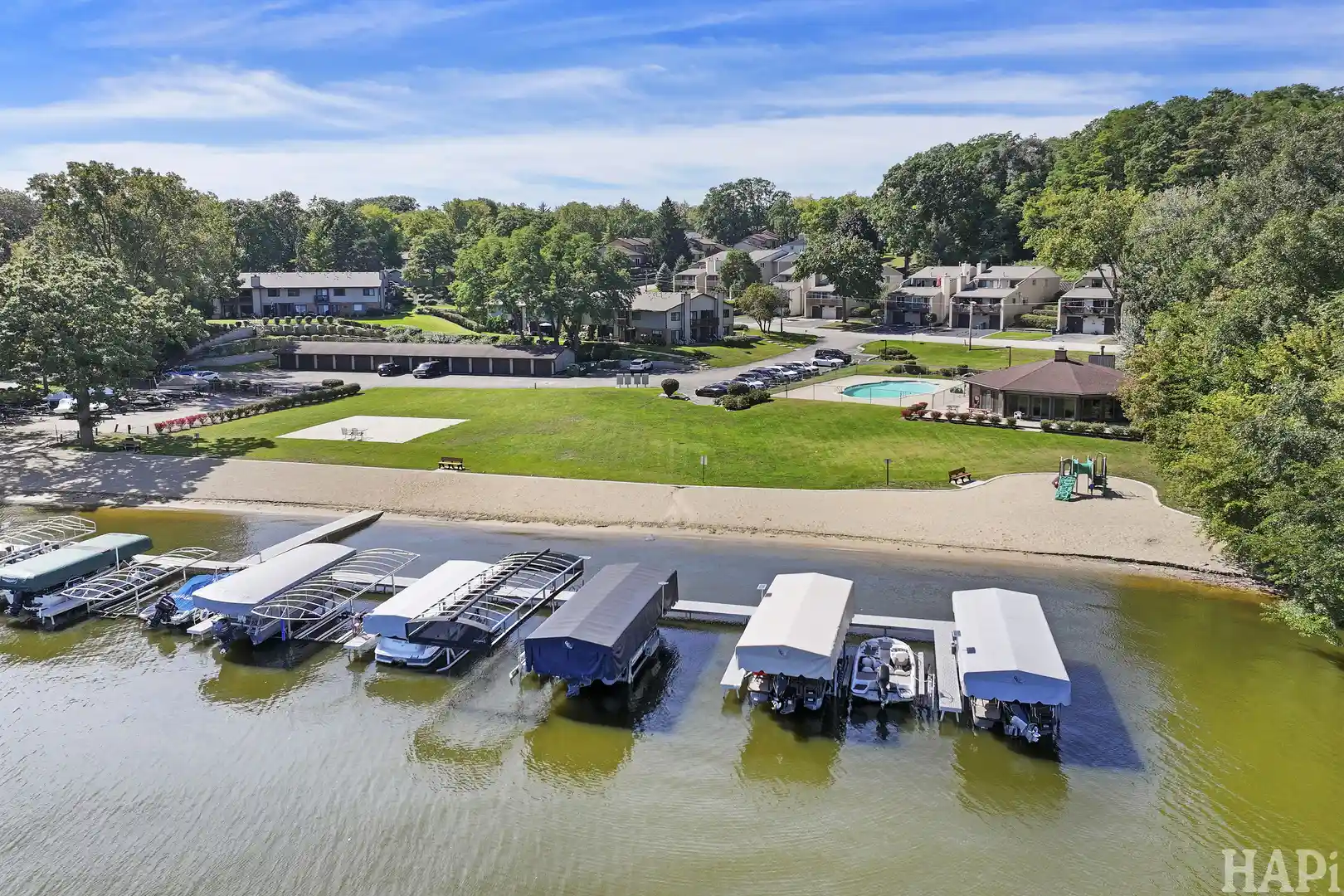 Listing Photo 2 - Condo for sale in 85 Mineola Rd located at 85 Mineola Rd, Fox Lake, IL 60020 - Unit 85 Mineola Rd