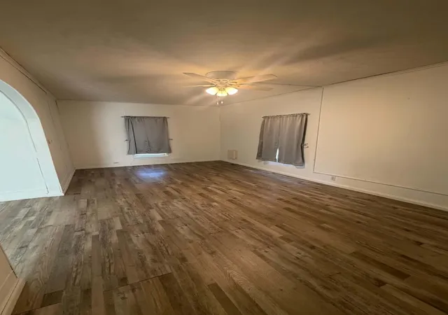 Photo 3 of Single family home for sale at 405 S State St, Christopher, IL 62822 | MLS# 12772739 | Listing updated on 2026-10-05