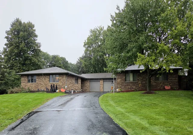 Photo 2 of Multi family home for sale at 740 Tara Dr, Woodstock, IL 60098 | MLS# 12772741 | Listing updated on 2026-10-05