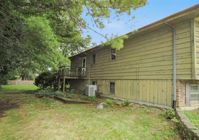 Photo 4 of Single family home for sale at 2659 Hobson Rd, Downers Grove, IL 60516 | MLS# 12772746 | Listing updated on 2026-10-05
