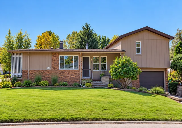 Single family home for sale at 602 W Bissell St, Bloomington, IL 61701 | MLS# 12772810