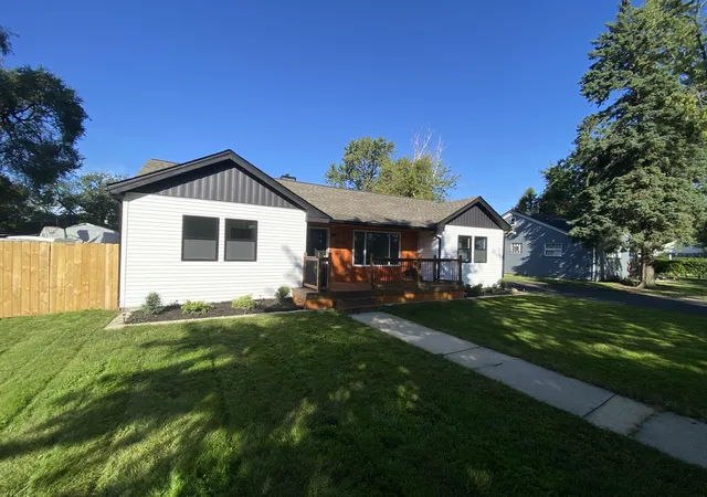 Photo 3 of Single family home for sale at 9606 S Natoma Ave, Oak Lawn, IL 60453 | MLS# 12772848 | Listing updated on 2026-10-02