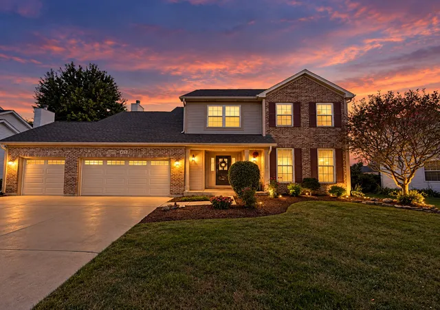 Photo 1 of Single family home for sale at 425 Lennox Dr, Oswego, IL 60543 | MLS# 12772881 | Listing updated on 2026-10-05