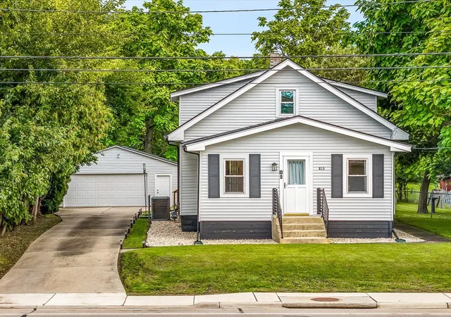 Photo 1 of Sale Pending at 813 Harlem Rd, Machesney Park, IL 61115 | MLS# 12772887 | Listing updated on 2026-10-03