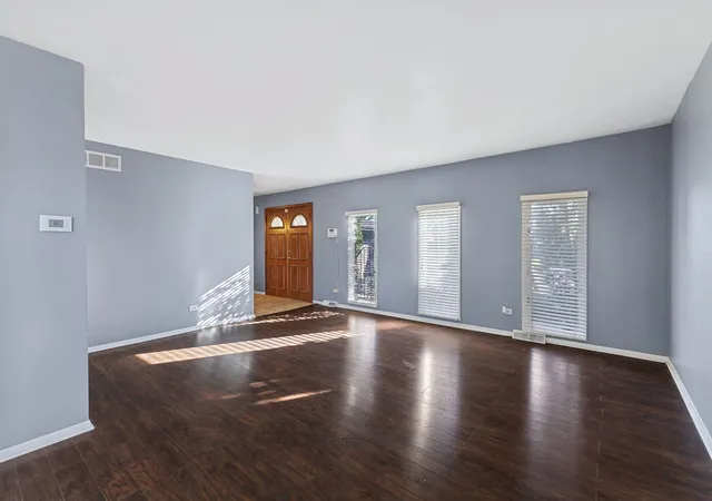 Photo 4 of Single family home for sale at 416 S Harper Ave, Glenwood, IL 60425 | MLS# 12772926 | Listing updated on 2026-10-07