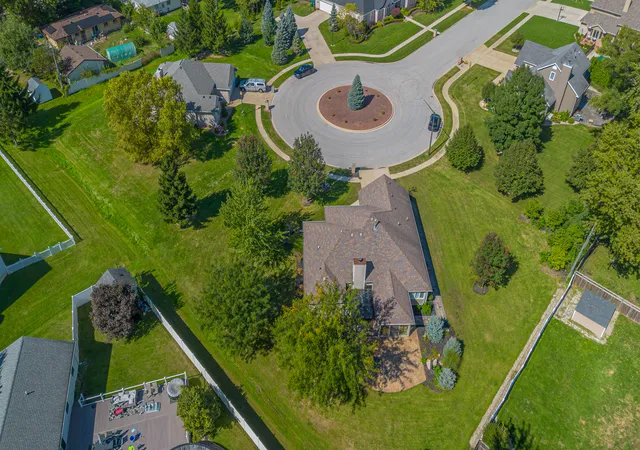 Photo 3 of Single family home for sale at 3425 Mouton Ct, Bourbonnais, IL 60914 | MLS# 12772931 | Listing updated on 2026-10-05