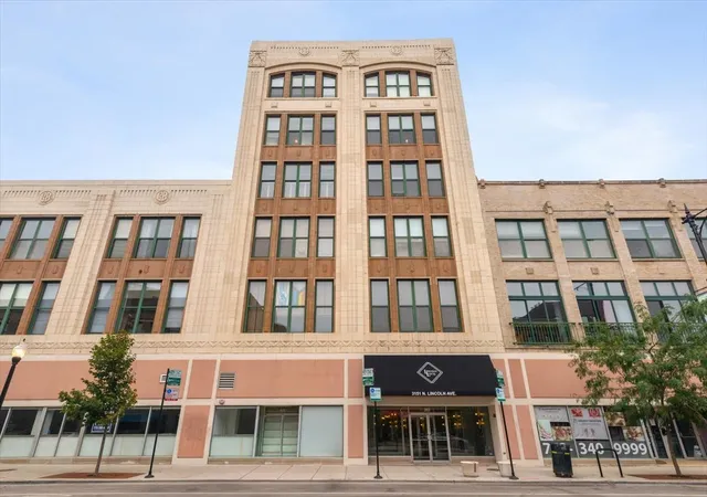 Photo 1 of Condo for sale at 3151 N Lincoln Ave #509, Chicago, IL 60657 | MLS# 12772953 | Listing updated on 2026-10-07