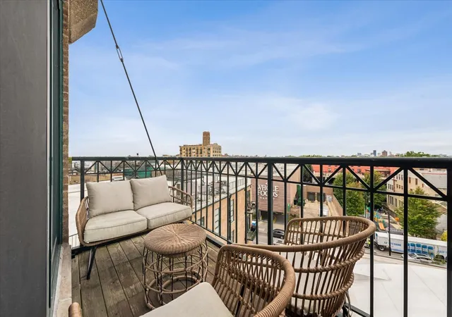 Photo 4 of Condo for sale at 3151 N Lincoln Ave #509, Chicago, IL 60657 | MLS# 12772953 | Listing updated on 2026-10-07