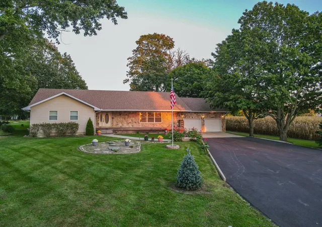 Photo 1 of Single family home for sale at 3121 Sportsman Clb Rd, Bourbonnais, IL 60914 | MLS# 12772962 | Listing updated on 2026-10-07