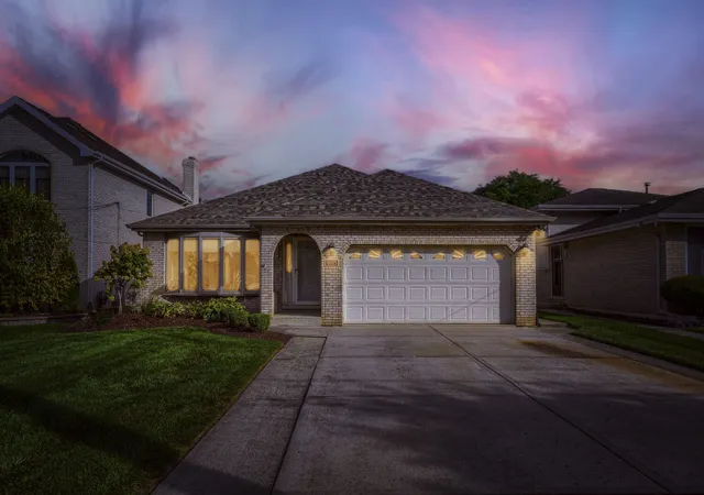 Photo 1 of Single family home for sale at 9015 Natoma Ave, Oak Lawn, IL 60453 | MLS# 12772971 | Listing updated on 2026-10-06