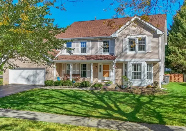 Photo 1 of Single family home for sale at 885 Stockbridge Pl, Elgin, IL 60120 | MLS# 12773006 | Listing updated on 2026-10-21