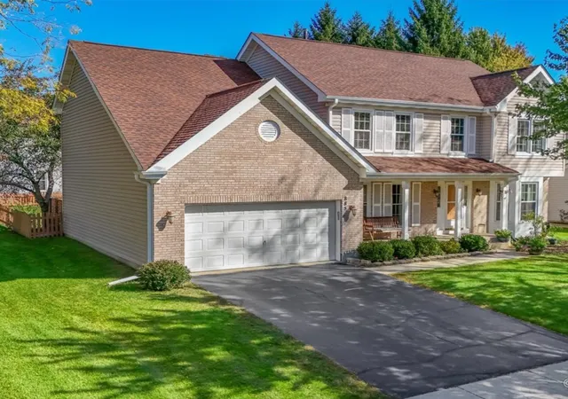 Photo 2 of Single family home for sale at 885 Stockbridge Pl, Elgin, IL 60120 | MLS# 12773006 | Listing updated on 2026-10-21