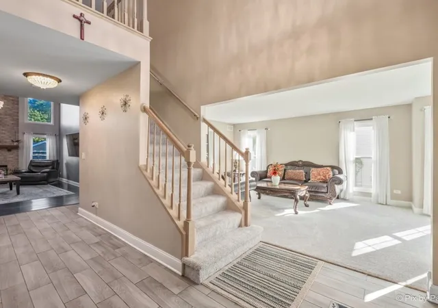 Photo 3 of Single family home for sale at 885 Stockbridge Pl, Elgin, IL 60120 | MLS# 12773006 | Listing updated on 2026-10-21