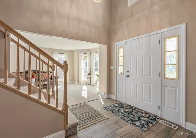 Photo 4 of Single family home for sale at 885 Stockbridge Pl, Elgin, IL 60120 | MLS# 12773006 | Listing updated on 2026-10-21