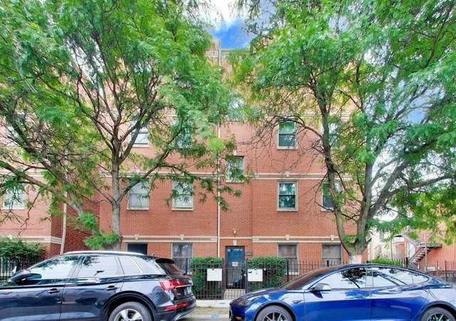 Photo 1 of Condo for sale at 519 S Maplewood Ave #4N, Chicago, IL 60612 | MLS# 12773029 | Listing updated on 2026-10-06
