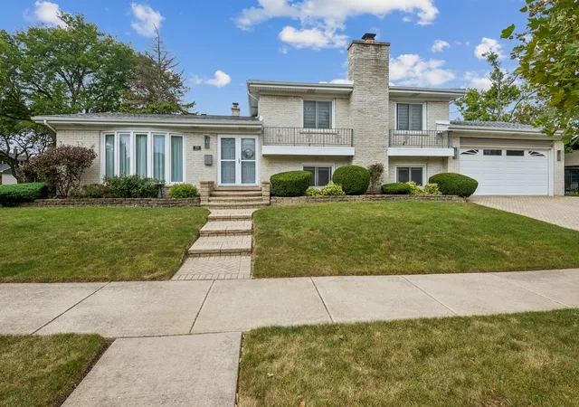Photo 1 of Single family home for sale at 7730 Arcadia St, Morton Grove, IL 60053 | MLS# 12773032 | Listing updated on 2026-10-02