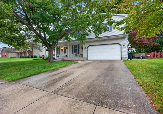 Photo 1 of Single family home for sale at 1208 Royal Pointe Dr, Bloomington, IL 61704 | MLS# 12773041 | Listing updated on 2026-10-07