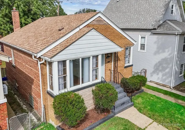 Photo 3 of Single family home for sale at 11308 S Avenue N, Chicago, IL 60617 | MLS# 12773060 | Listing updated on 2026-10-01