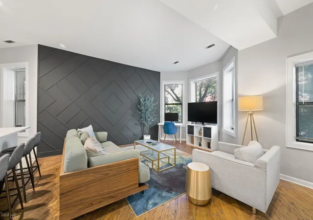 Photo 3 of Condo for sale at 4354 N Kenmore Ave #1N, Chicago, IL 60613 | MLS# 12773074 | Listing updated on 2026-10-06