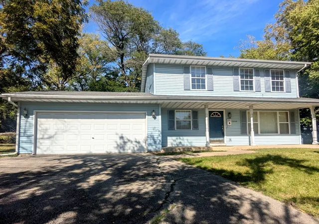 Photo 1 of Single family home for sale at 1053 School St, Rockford, IL 61101 | MLS# 12773078 | Listing updated on 2026-10-03