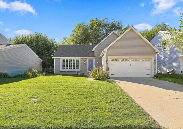Photo 1 of Single family home for sale at 228 N Walnut Ln, Schaumburg, IL 60194 | MLS# 12773079 | Listing updated on 2026-10-06
