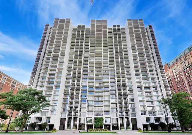 Condo for sale at 3200 N Lake Shore Dr #2202, Chicago, IL 60657 | MLS# 12773092