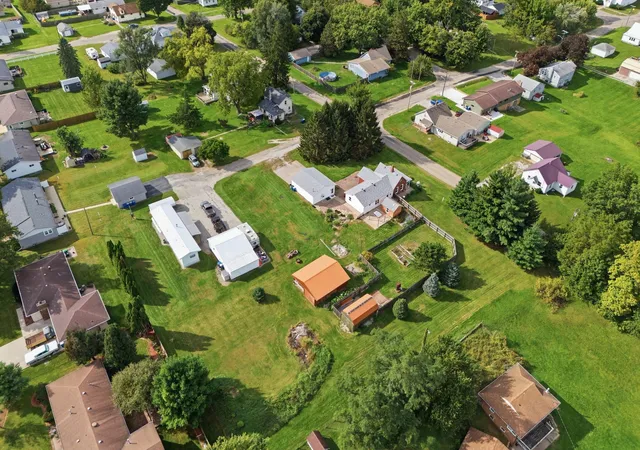 Photo 34 of Single family home for sale at 100 5th Street, Sherrard, IL 61281 | MLS# 12773095 | Listing updated on 2026-10-06