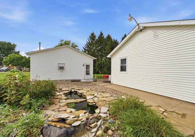 Photo 3 of Single family home for sale at 100 5th Street, Sherrard, IL 61281 | MLS# 12773095 | Listing updated on 2026-10-06