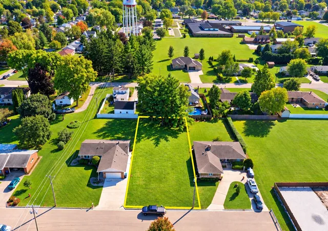 Photo 1 of Land for sale at Lot 5 Baker Ave, La Salle, IL 61301 | MLS# 12773098 | Listing updated on 2026-10-07