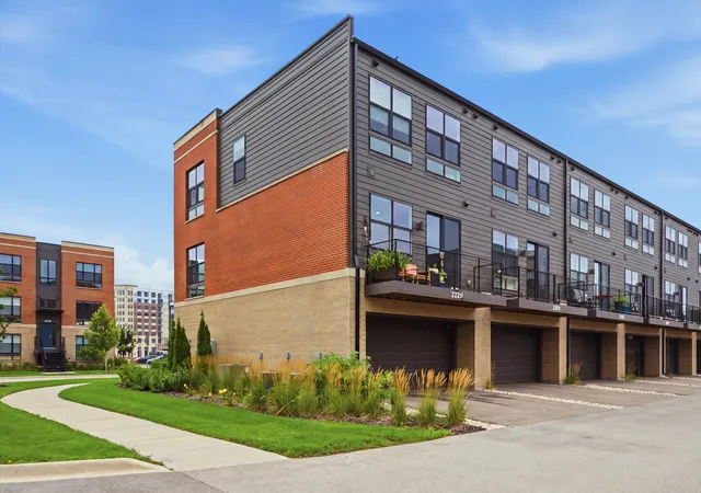 Photo 3 of Townhouse for sale at 2210 Venture Dr, Schaumburg, IL 60173 | MLS# 12773120 | Listing updated on 2026-10-06