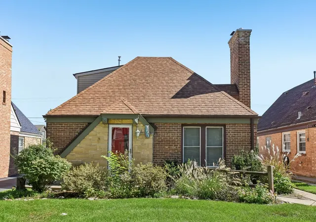 Photo 1 of Single family home for sale at 1923 N 74th Avenue, Elmwood Park, IL 60707 | MLS# 12773134 | Listing updated on 2026-10-02
