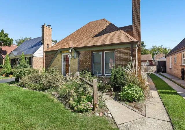 Photo 2 of Single family home for sale at 1923 N 74th Avenue, Elmwood Park, IL 60707 | MLS# 12773134 | Listing updated on 2026-10-02