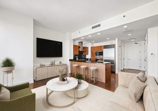 Photo 2 of Condo for sale at 401 N Wabash Ave #48E, Chicago, IL 60611 | MLS# 12773147 | Listing updated on 2026-10-11