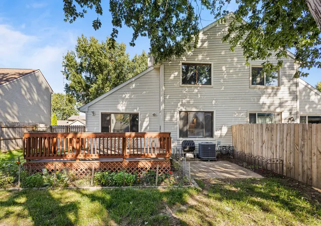 Photo 3 of Townhouse for sale at 726 Higgins Rd, Champaign, IL 61822 | MLS# 12773166 | Listing updated on 2026-10-06