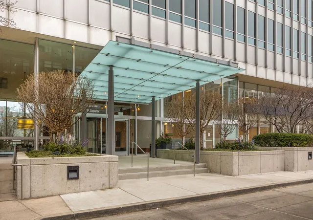 Photo 2 of Condo for sale at 500 W Superior St #1306, Chicago, IL 60654 | MLS# 12773174 | Listing updated on 2026-10-06