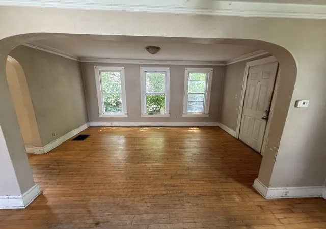 Photo 3 of Single family home for sale at 309 Adams St, Rockford, IL 61107 | MLS# 12773195 | Listing updated on 2026-10-03