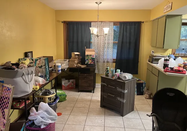 Photo 4 of Single family home for sale at 1333 Eastview Dr, Waukegan, IL 60085 | MLS# 12773216 | Listing updated on 2026-10-06