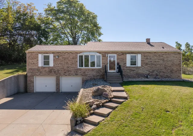 Photo 2 of Single family home for sale at 8400 78th Avenue W, Milan, IL 61264 | MLS# 12773244 | Listing updated on 2026-10-23
