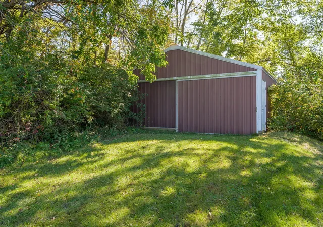 Photo 4 of Single family home for sale at 8400 78th Avenue W, Milan, IL 61264 | MLS# 12773244 | Listing updated on 2026-10-23