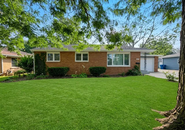 Photo 1 of Single family home for sale at 448 Dennis Ave, Bradley, IL 60915 | MLS# 12773252 | Listing updated on 2026-10-09