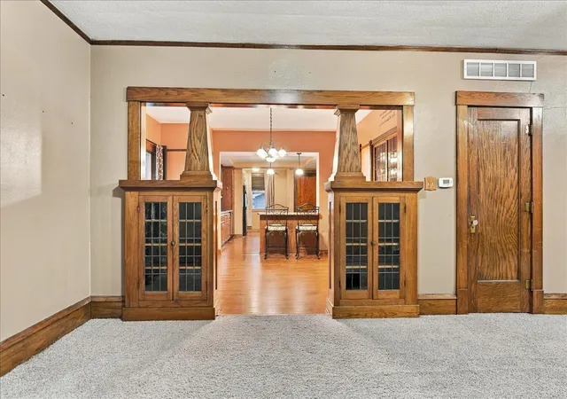 Photo 4 of Single family home for sale at 311 E Jefferson St, Clinton, IL 61727 | MLS# 12773281 | Listing updated on 2026-10-06