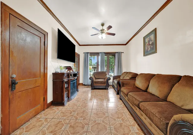 Photo 2 of Single family home for sale at 5216 S Artesian Ave, Chicago, IL 60632 | MLS# 12773293 | Listing updated on 2026-10-10
