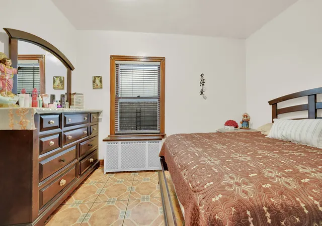 Photo 3 of Single family home for sale at 5216 S Artesian Ave, Chicago, IL 60632 | MLS# 12773293 | Listing updated on 2026-10-10